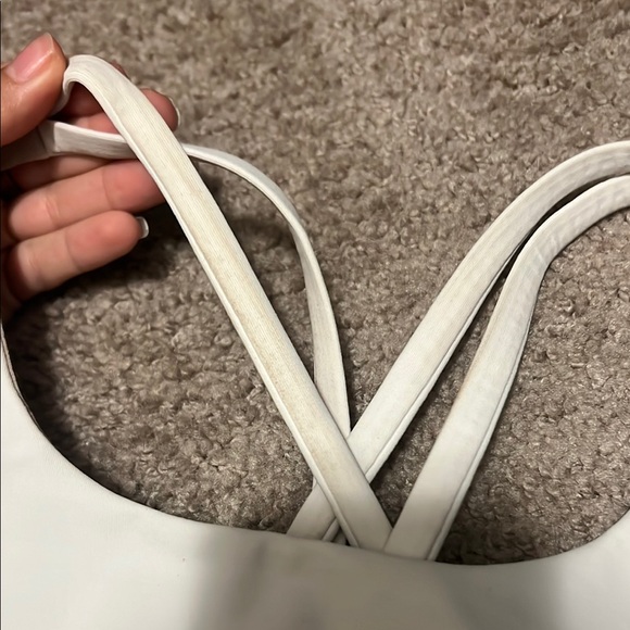 Lululemon - Picture 2 of 3